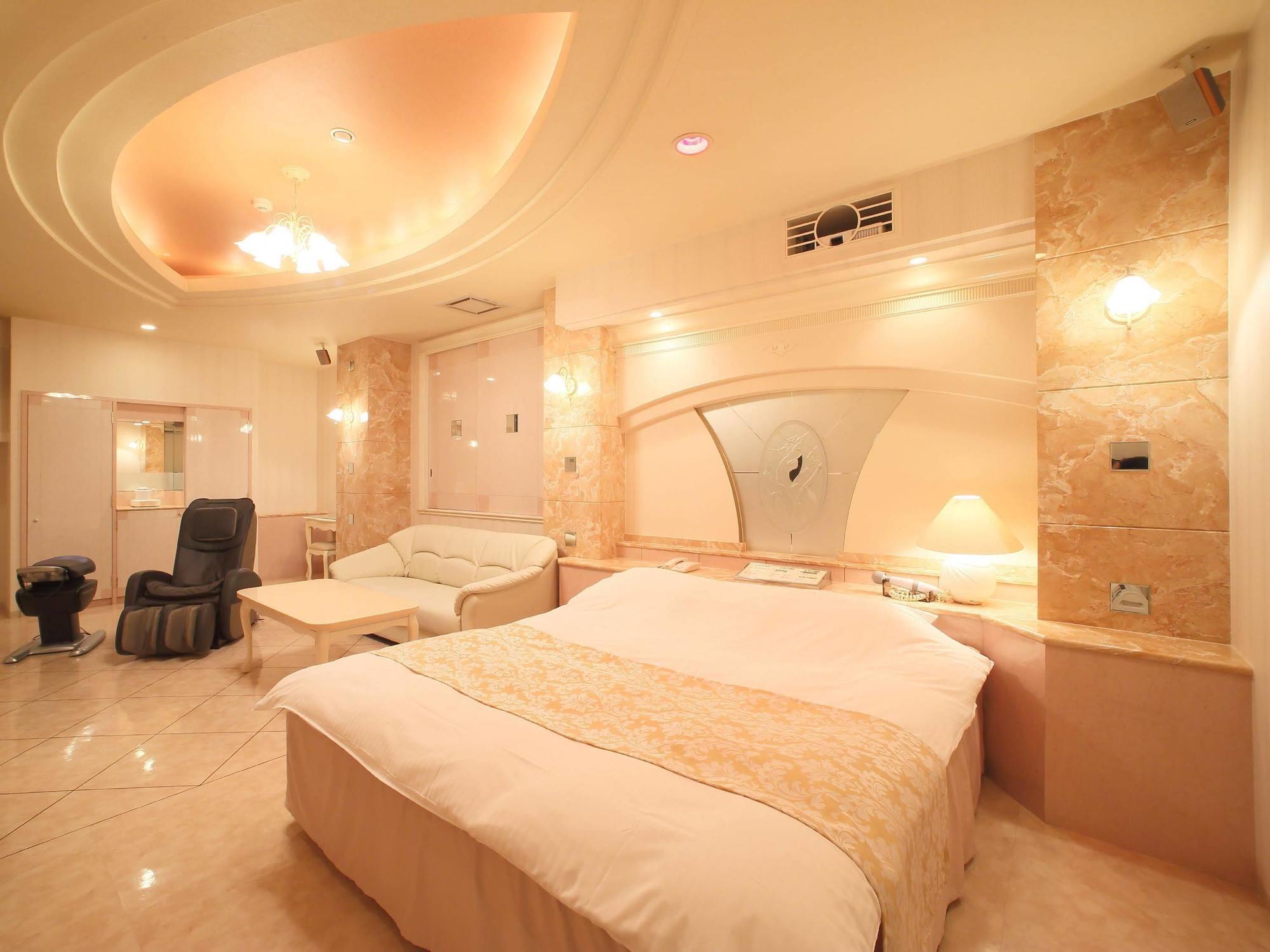 Fine Garden Osaka International Itami Airport (adults Only) Love hotel Toyonaka